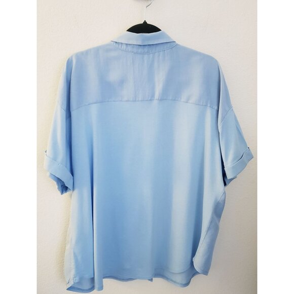 Calvin Klein Lt Blue Oversized Slightly Cropped Cotton Blend Button Up Shirt 1X - Picture 3 of 6